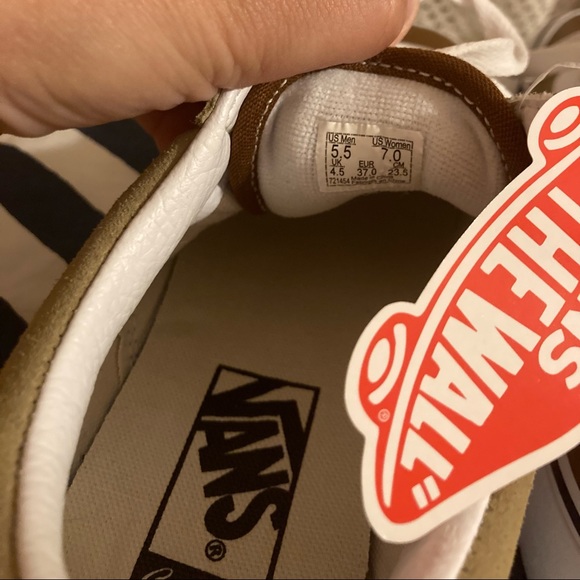 Brand new brown VANS - Picture 7 of 7
